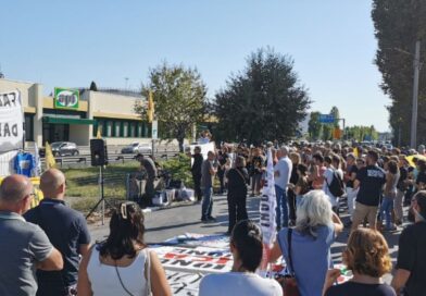 Falconara – Contestata la festa per i 90 anni del gruppo Api