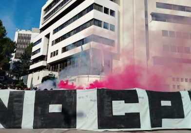 No Cpr – Cavalli di frisia e filo spinato, circondata la Regione Marche