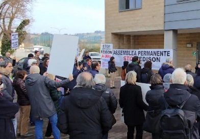Jesi – Stop Edison! Iniziativa al palazzo della Provincia