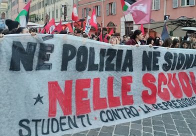 Oltre i cancelli. Percorsi di autonomia studentesca