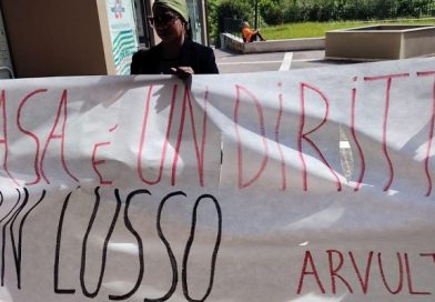 Senigallia – La lotta per il diritto all’abitare arriva all’Erap